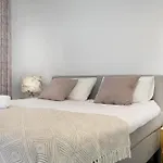 Premium With Terrace In Higueron 公寓 *