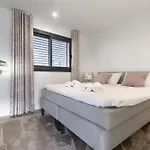 Premium With Terrace In Higueron *