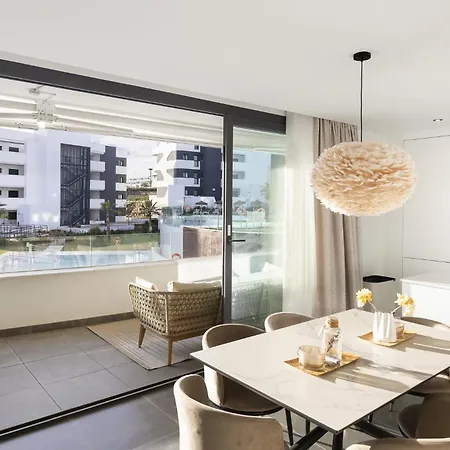 Premium With Terrace In Higuerón *
