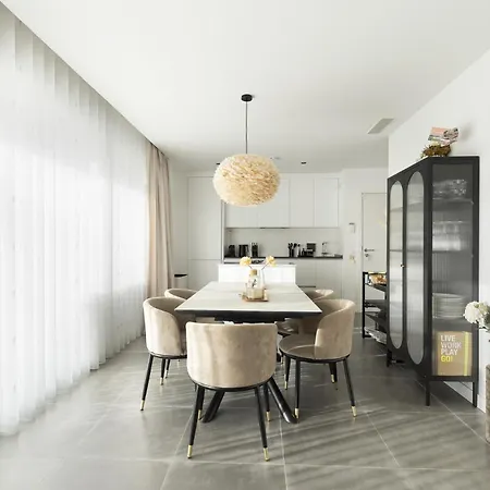 Premium With Terrace In Higuerón *
