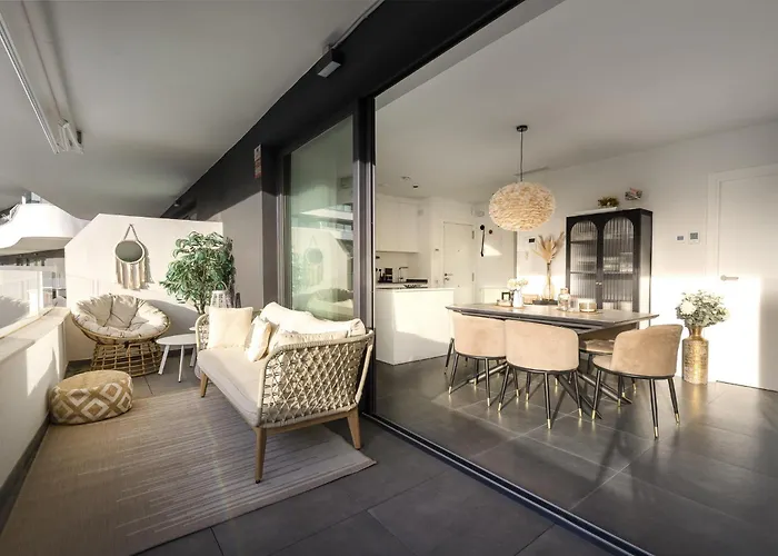 Premium With Terrace In Higueron * Fuengirola