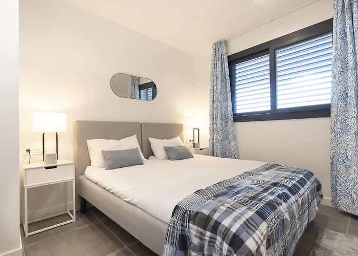 Apartment Premium With Terrace In Higueron