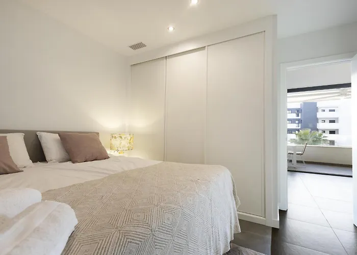 Apartment Premium With Terrace In Higueron