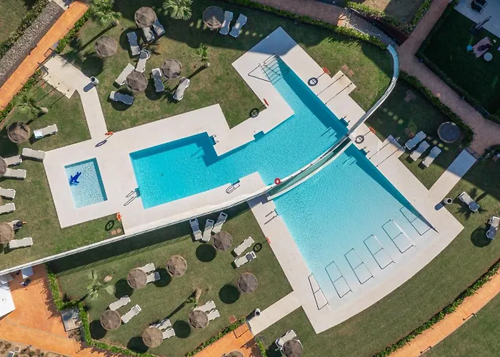 Premium With Terrace In Higueron Fuengirola